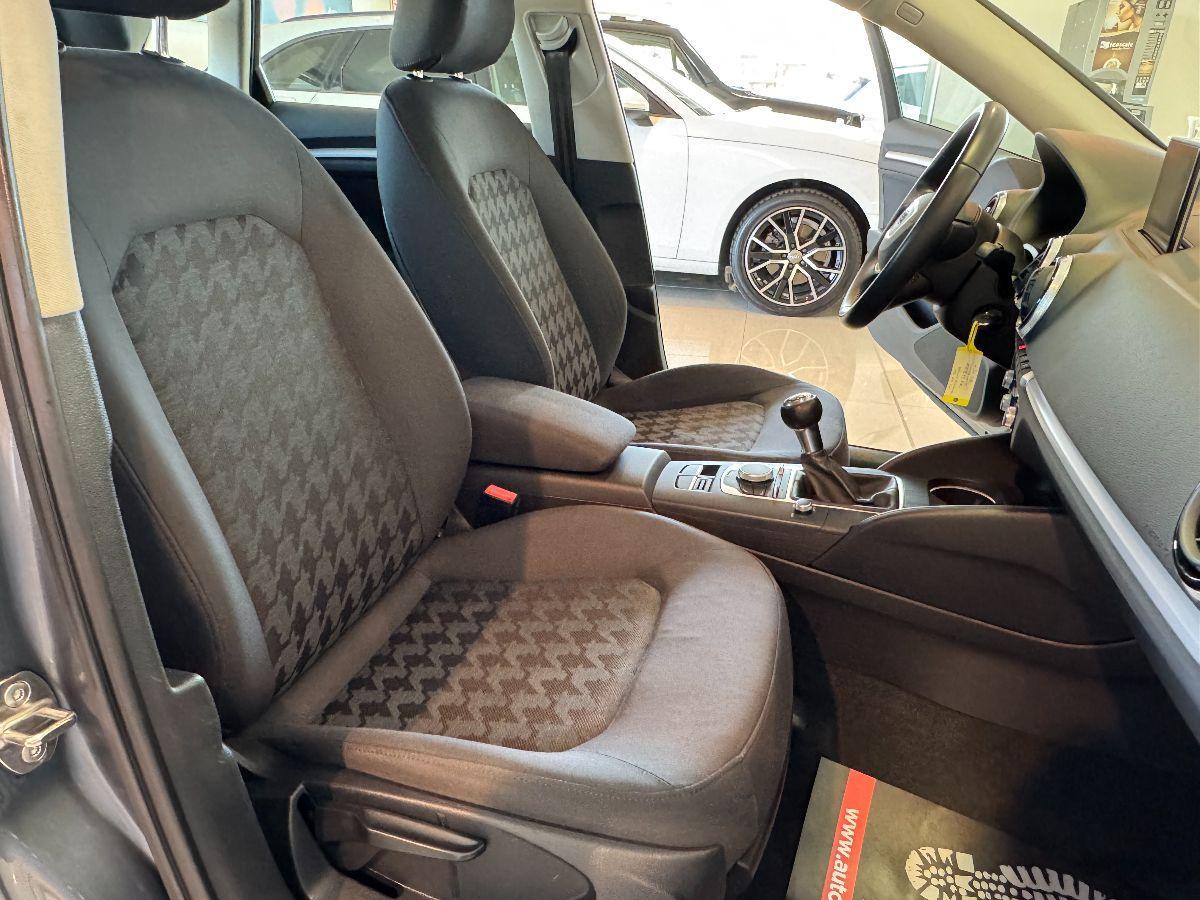 AUDI A3 SPB 1.6 TDI S-LINE
