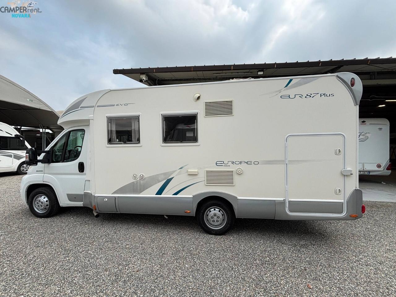 RIMOR EUROPEO 87 PLUS EVO - Semintegrale con letto basculante ed ampio garage