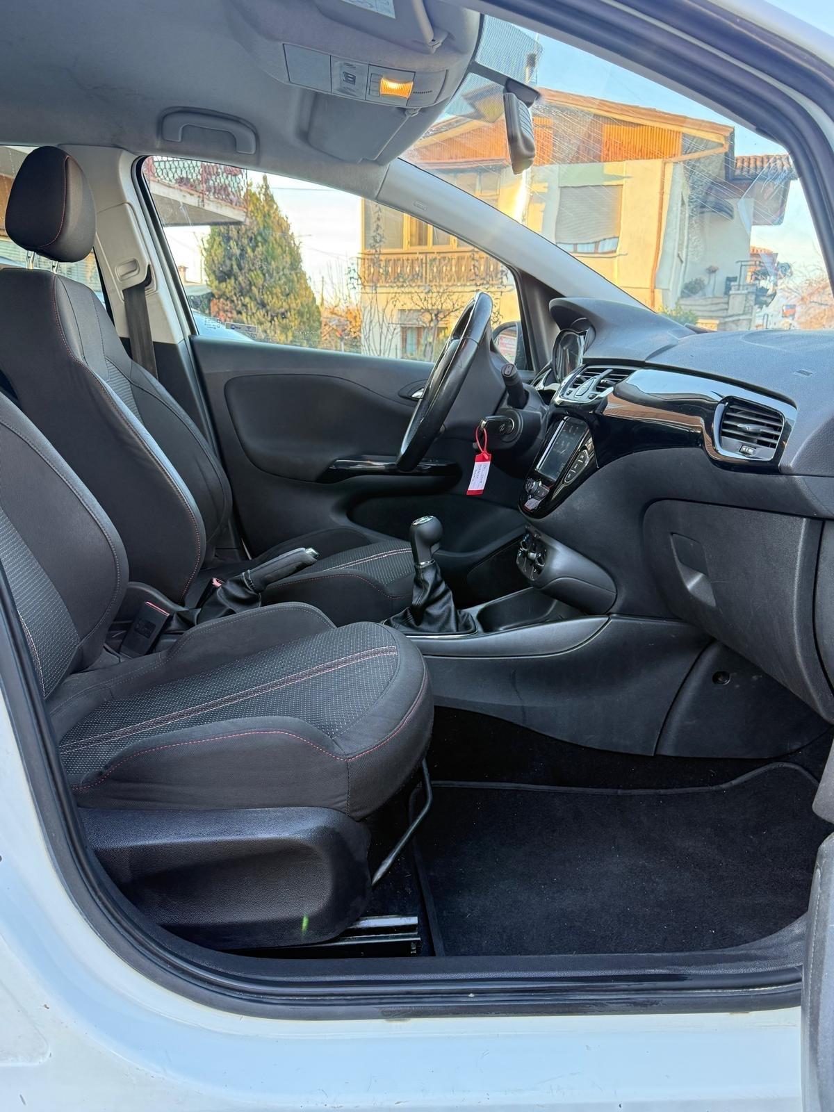 Opel Corsa 1.4 90CV GPL Tech Coupé b-Color