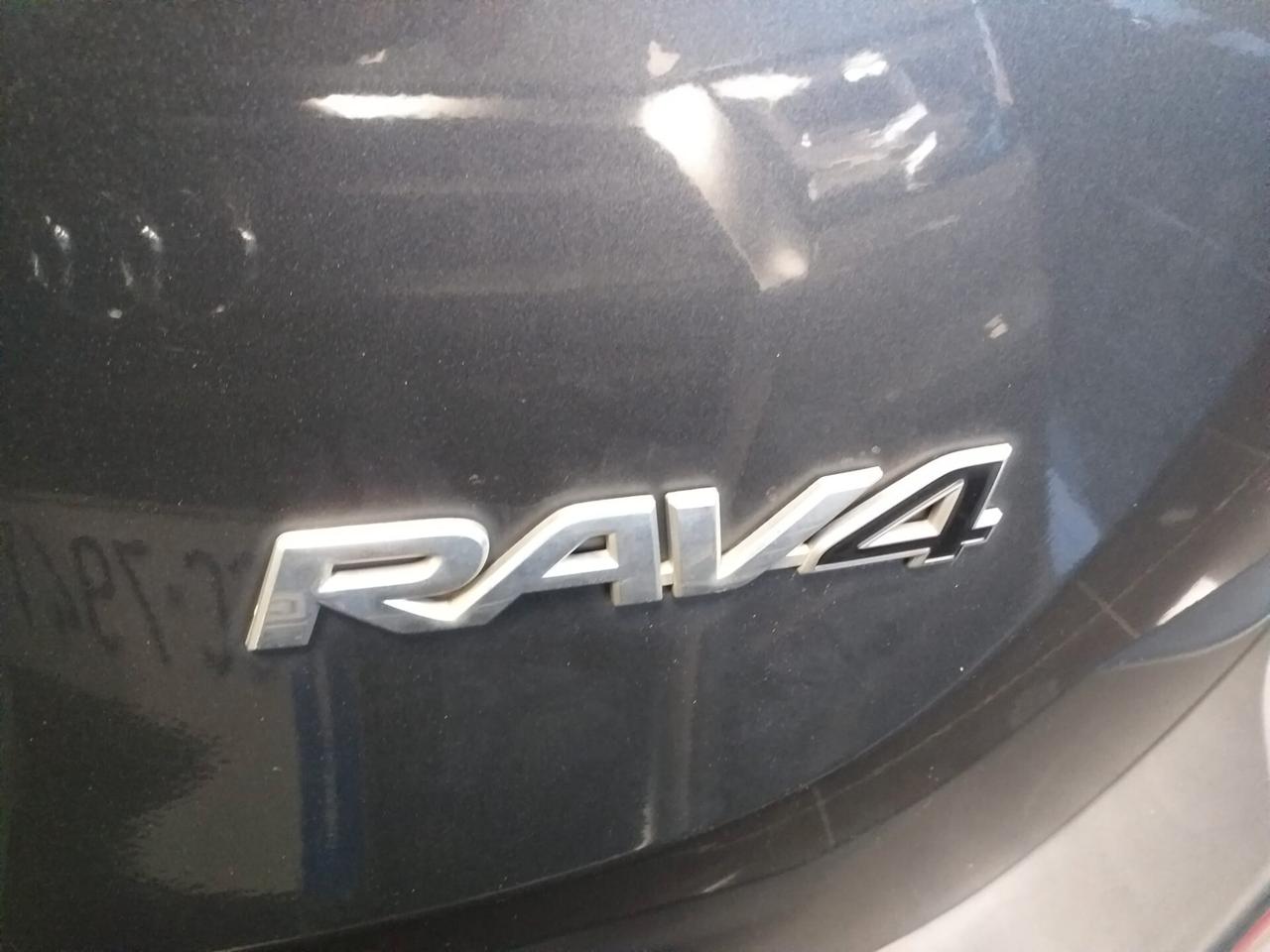 Toyota RAV 4 RAV4 2.0 D-4D 2WD Style