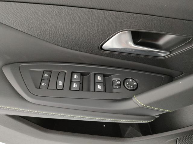 PEUGEOT 308 BlueHDi 130 S&S EAT8 GT