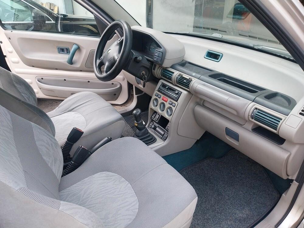 Land Rover Freelander 2.0 TD cat 3p. Hardback