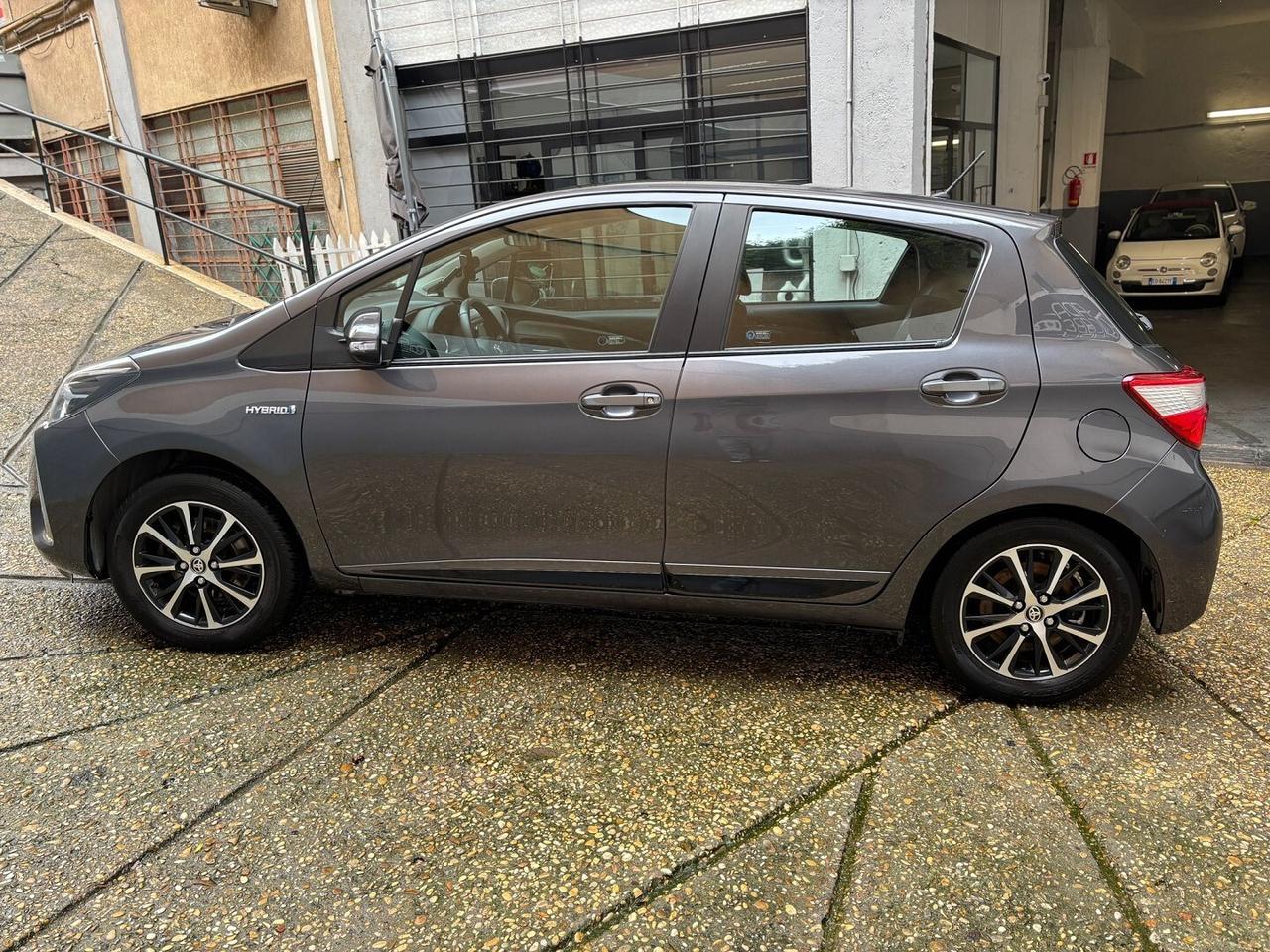 Toyota Yaris 1.5 hybrid NO VINCOLO FINANZIAMENTO