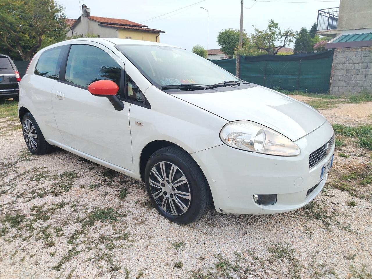 Fiat Grande Punto 1.3 MJT 75 CV 3 porte Fun