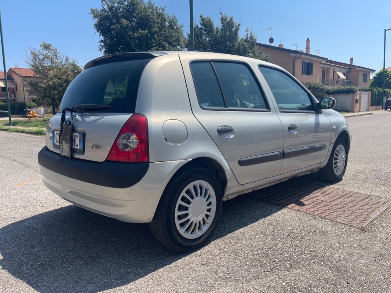 Renault Clio 1.2 16V cat 5 porte Privilège