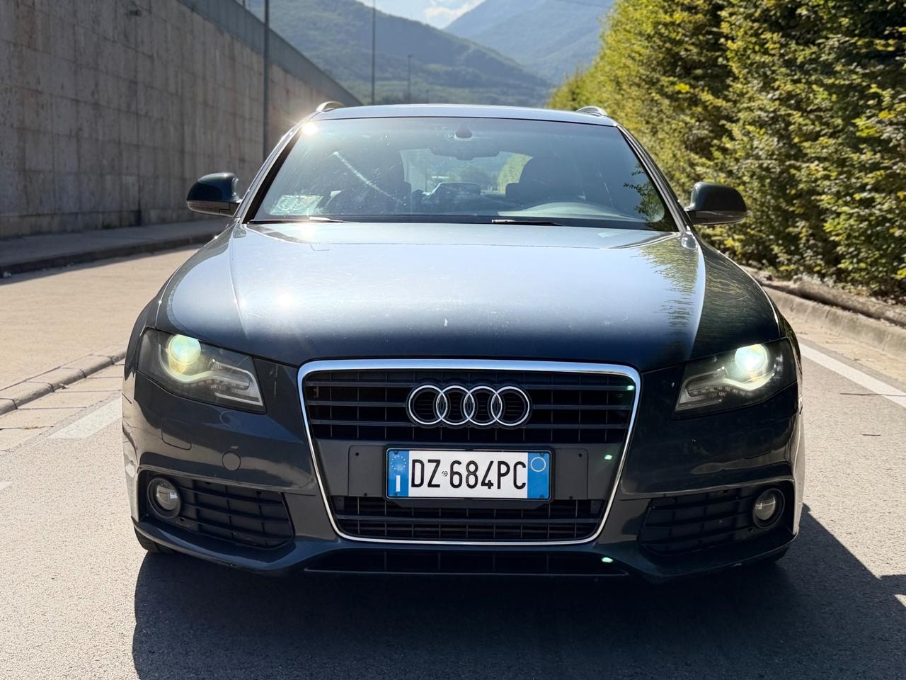 Audi A4 s-Line 2.0 TDI 143CV EURO 5 ok neopatentati
