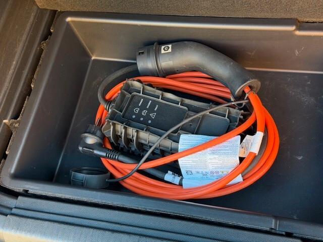 Peugeot 3008 Hybrid4 300 e-EAT8 Allure Pack