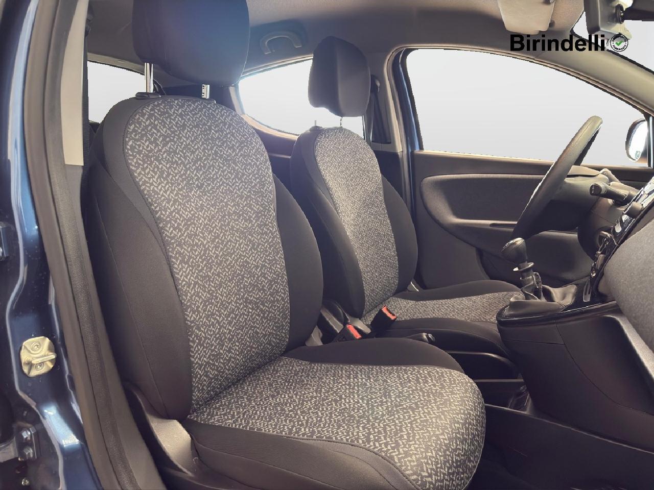 LANCIA Ypsilon 3ª serie - Ypsilon 1.0 FireFly 5 porte S&S Hybrid Silver