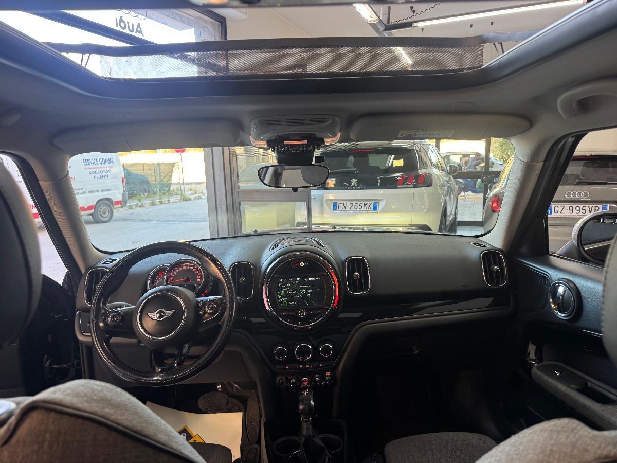MINI COUNTRYMAN Cooper D Hype aut. TETTO/ NAVI/ LED