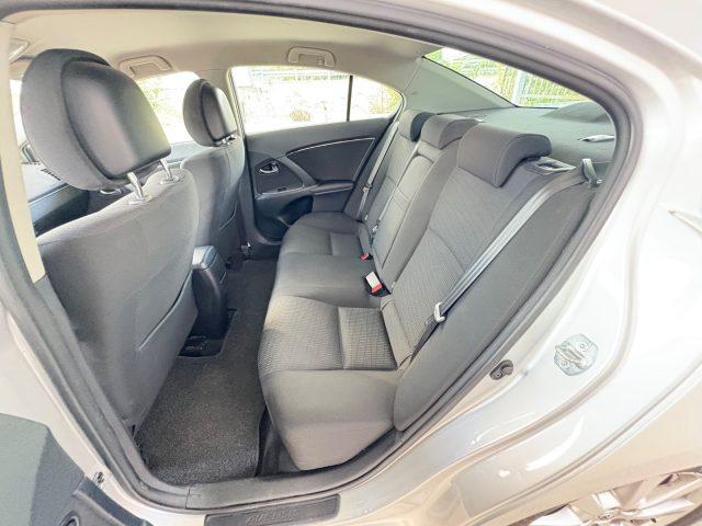 TOYOTA Avensis 2.0 D-4D KM E MOTORE ORIGINALI TAGLIANDI CERTIFICA