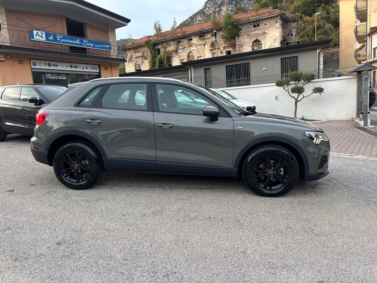 Audi Q3 35 TDI 150CV S tronic IDENTITY BLACK - S-LINE FULL - MY 23