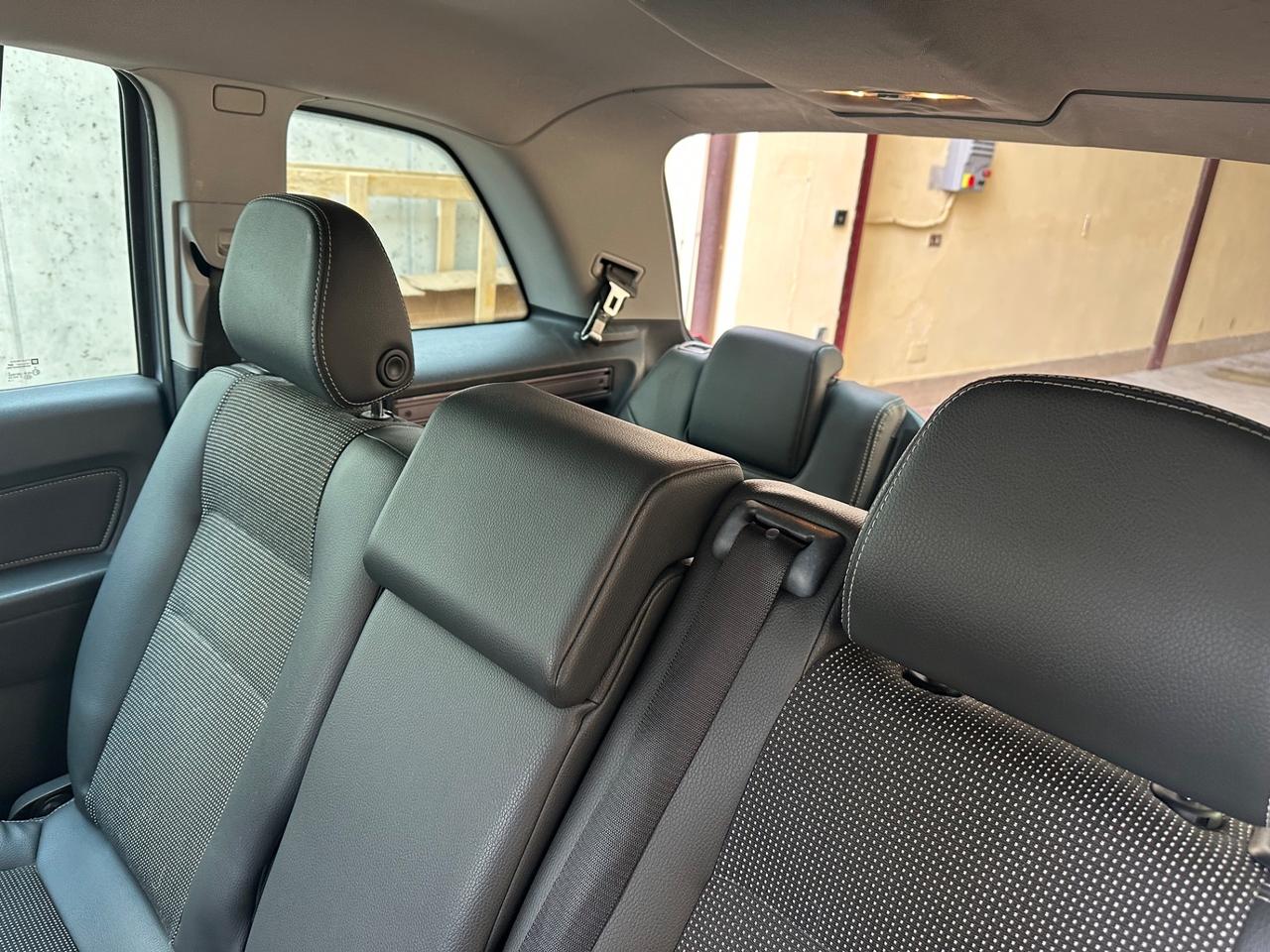 Opel Zafira 1.8 16V VVT Cosmo - 7 POSTI