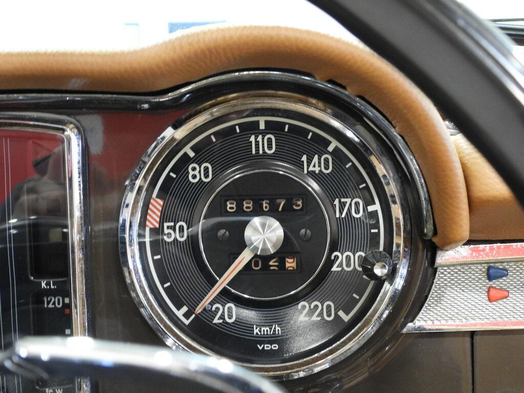 Mercedes Classe E 230 250 SL W113 ”PAGODA” CAMBIO MANUALE 4 MARCE