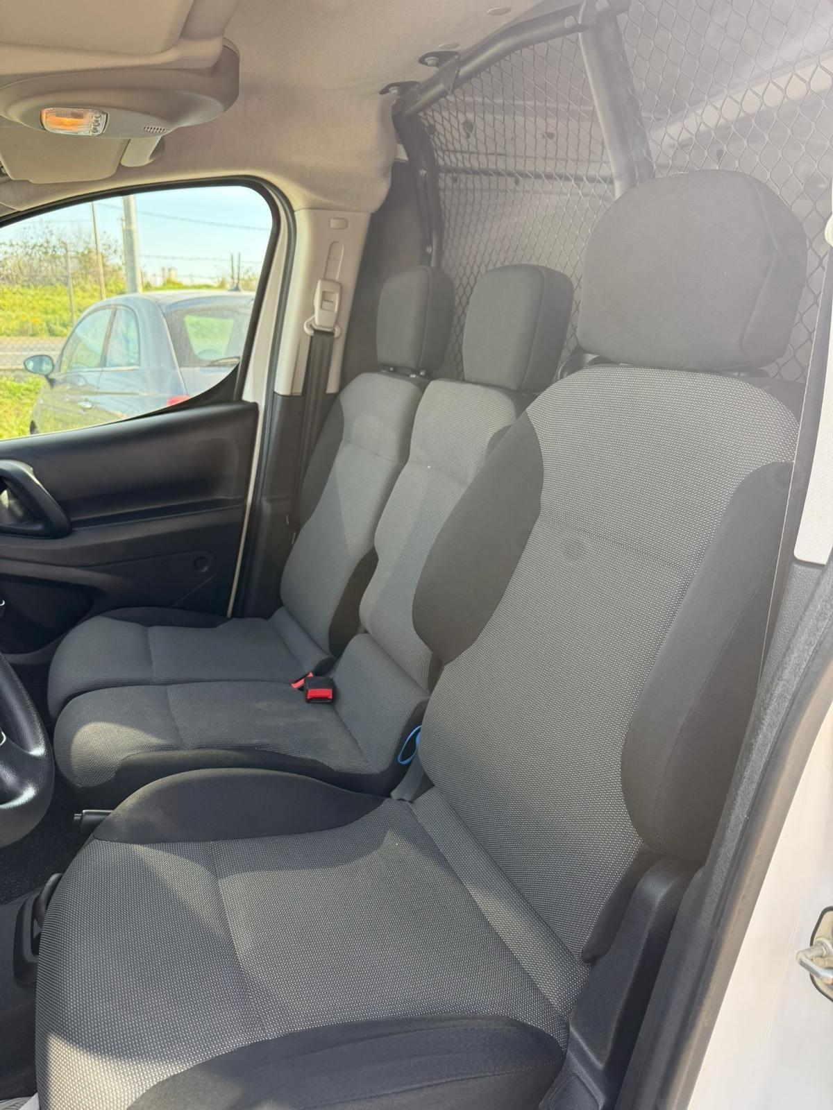 Peugeot 3 posti diesel fatturabile garanzia