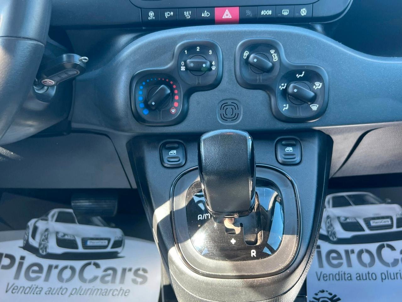 FIAT PANDA AUTOMATICA BENZINA ANNO 2017