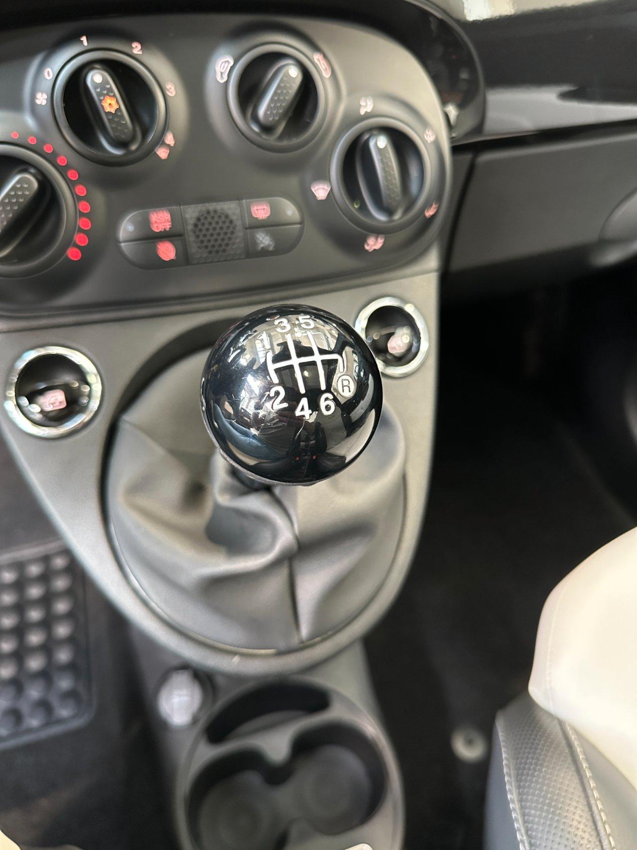 Fiat 500 1.0 hybrid Connect 70cv - Carplay - Tetto panorama