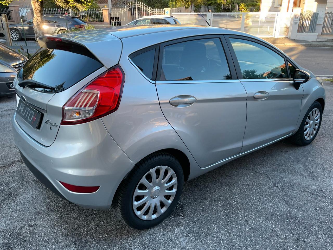 Ford Fiesta 1.5 TDCi 75CV 5 porte Titanium