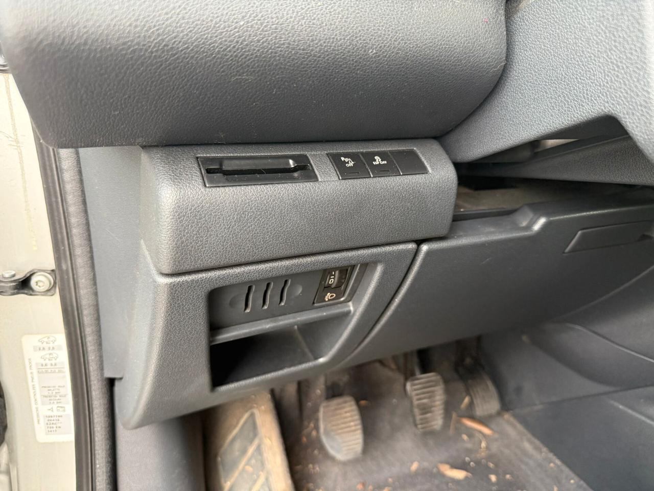 Peugeot 5008 1.6 HDi 112CV Féline