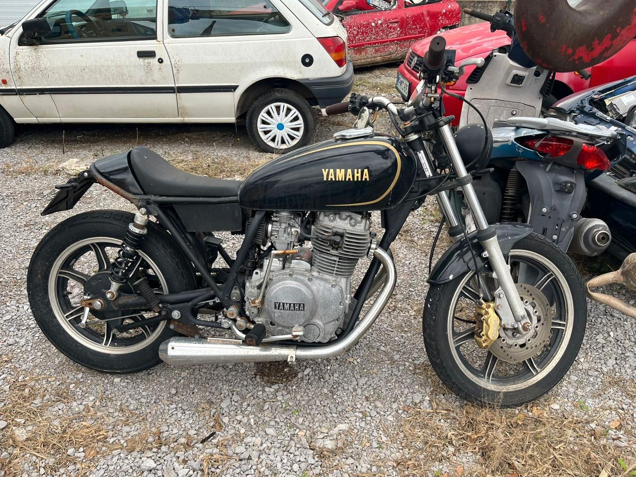 Yamaha 4G5 XS 400 se