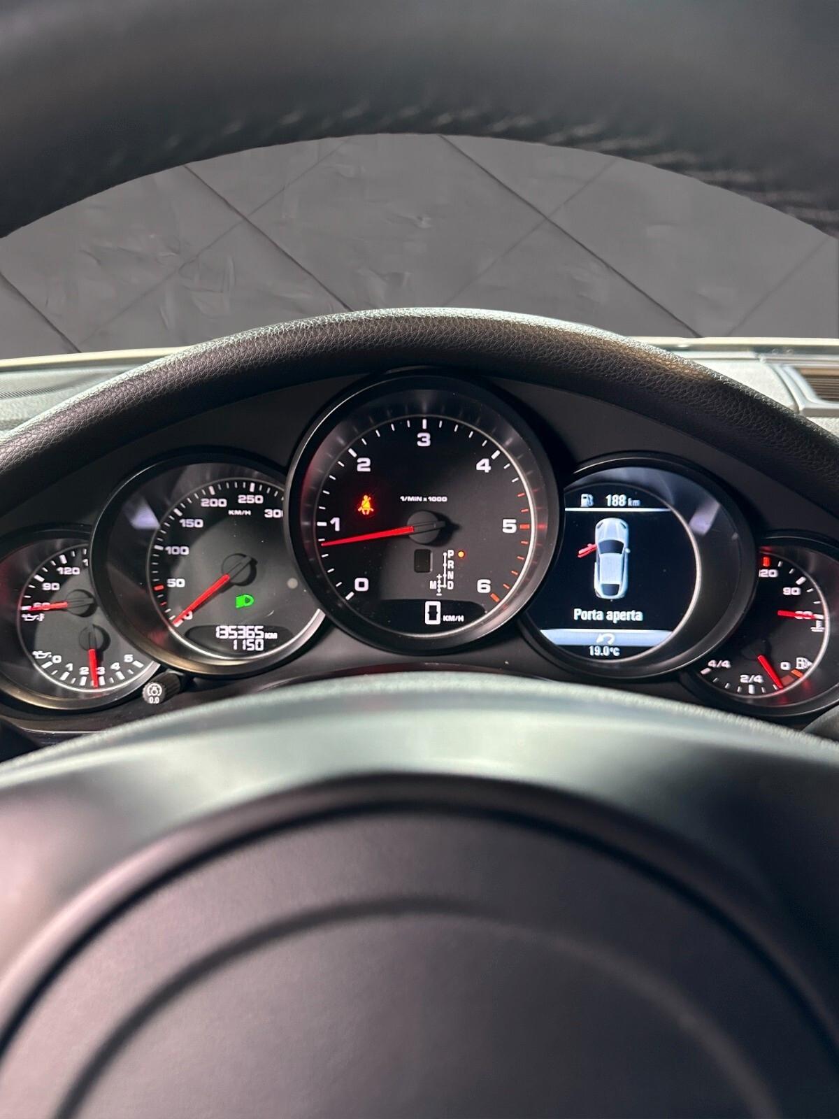 Porsche Panamera 3.0 300CV