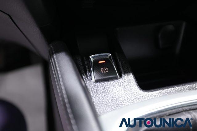 NISSAN Qashqai 1.6 DCI 4WD N-CONNECTA TETTO PANORAMICO