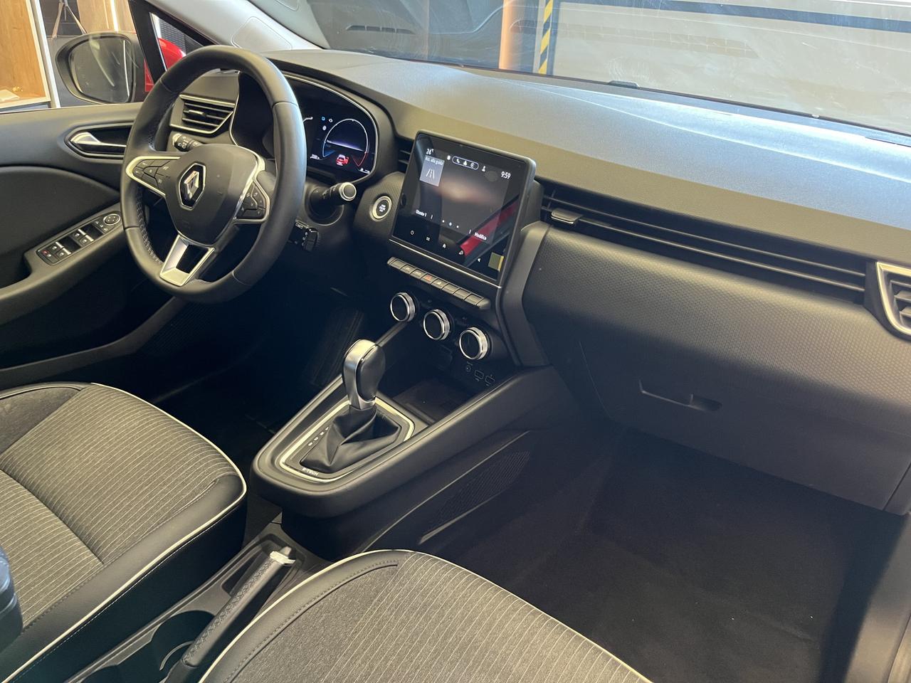 RENAULT Clio V 2019 - Clio 1.6 E-Tech hybrid Intens 140cv auto my21
