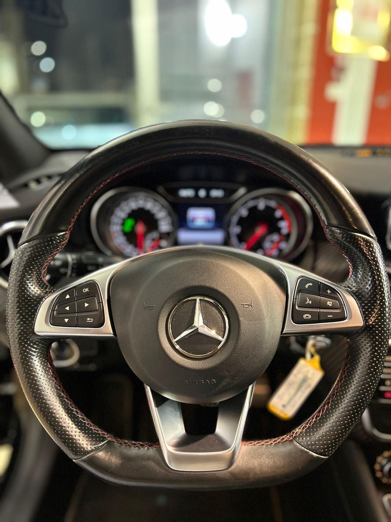 Mercedes-benz A160d Premium AMG -2017