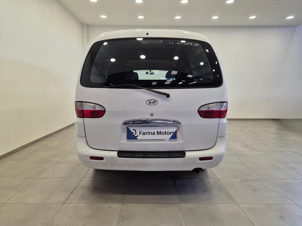 Hyundai H-1 2.5 td Combi 5 POSTI - PER COMMERCIANTI