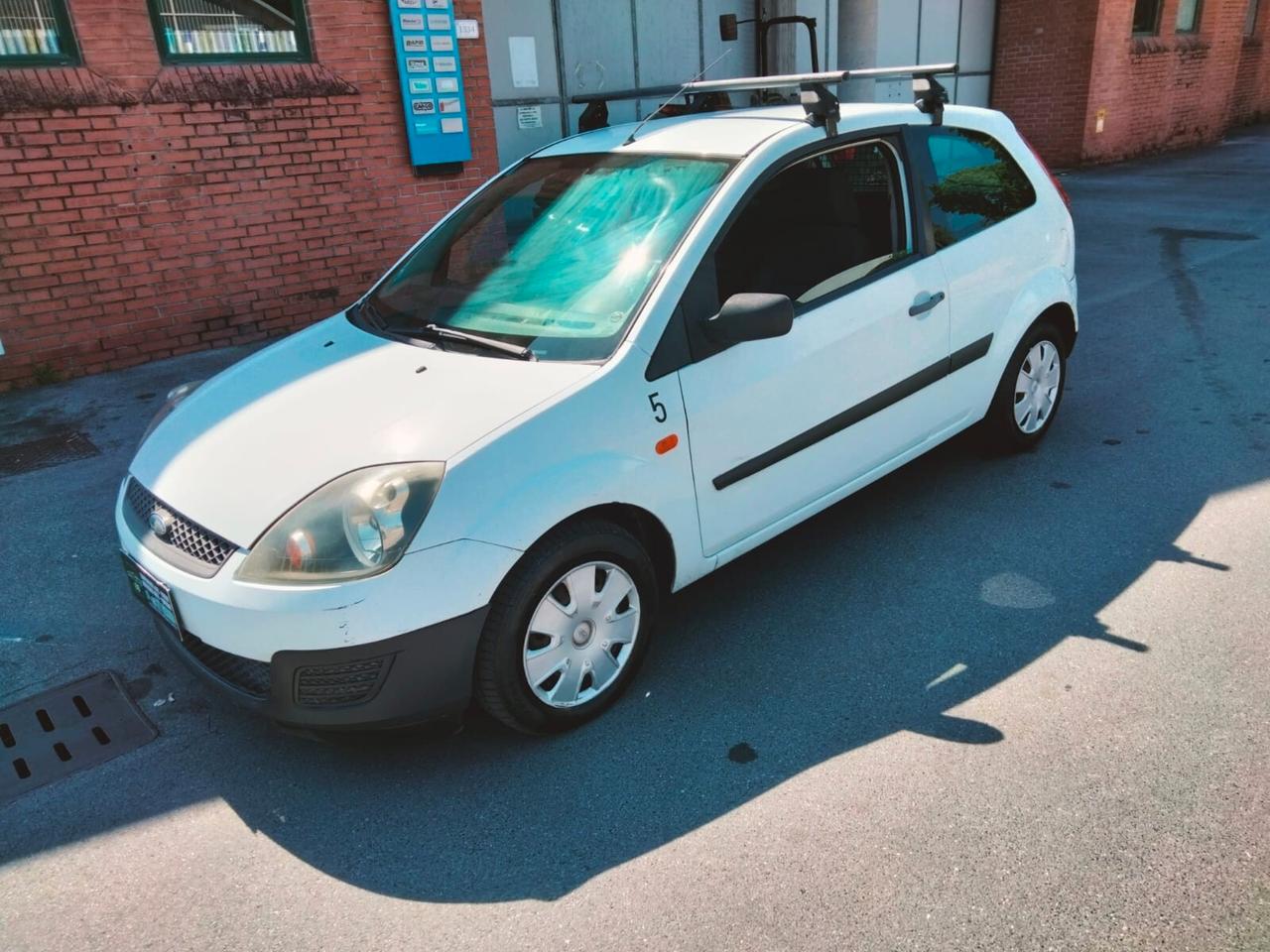 Ford Fiesta 1.4 TDCi 5p. Ghia