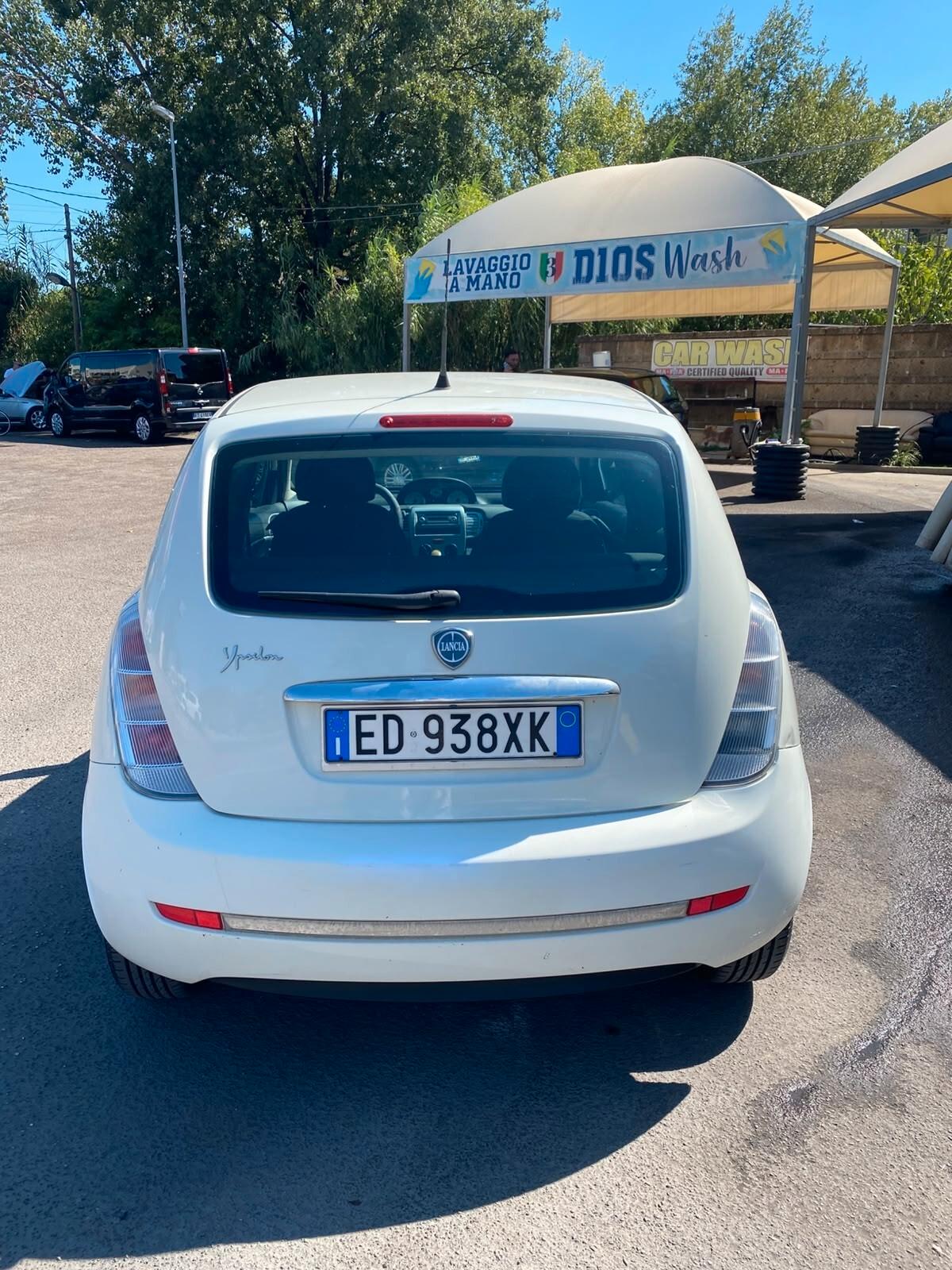 Lancia Ypsilon 1.2 69 CV Platinum