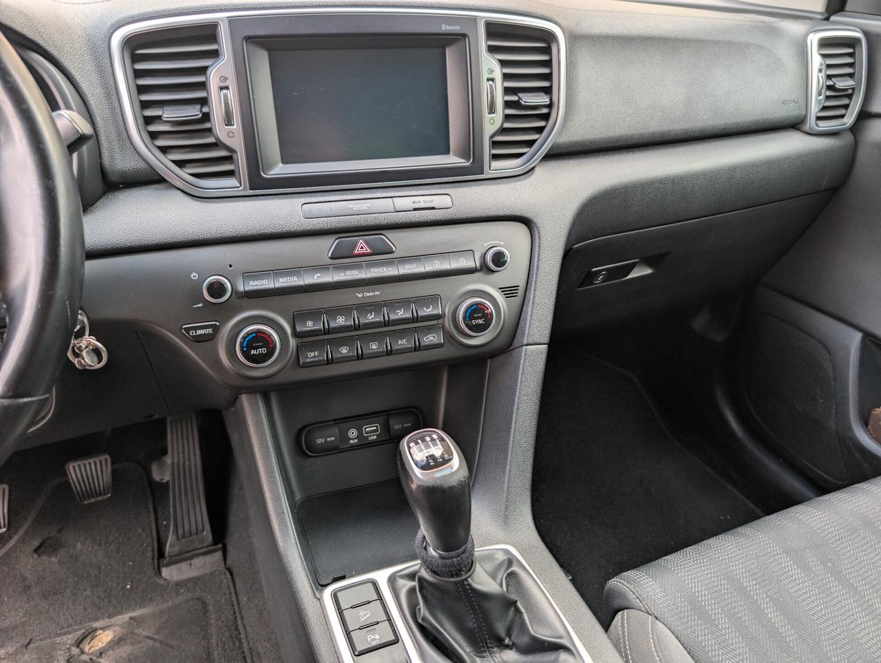 Kia Sportage business