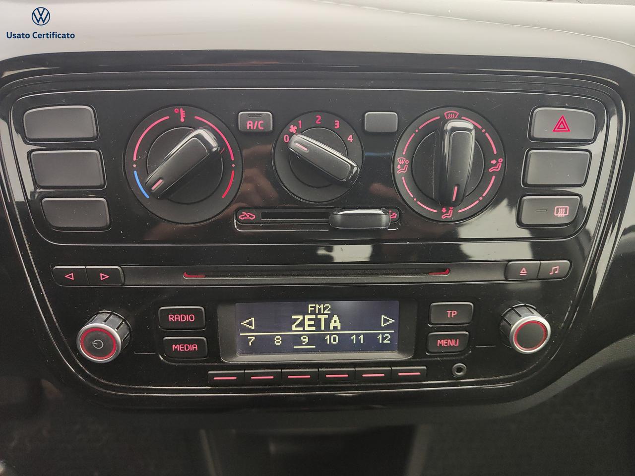 VOLKSWAGEN up! - 1.0 5p. move up!