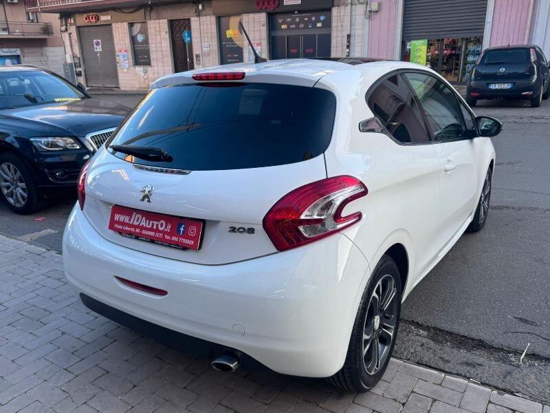 Peugeot 208 1.4 HDi 68 CV 3 porte Allure