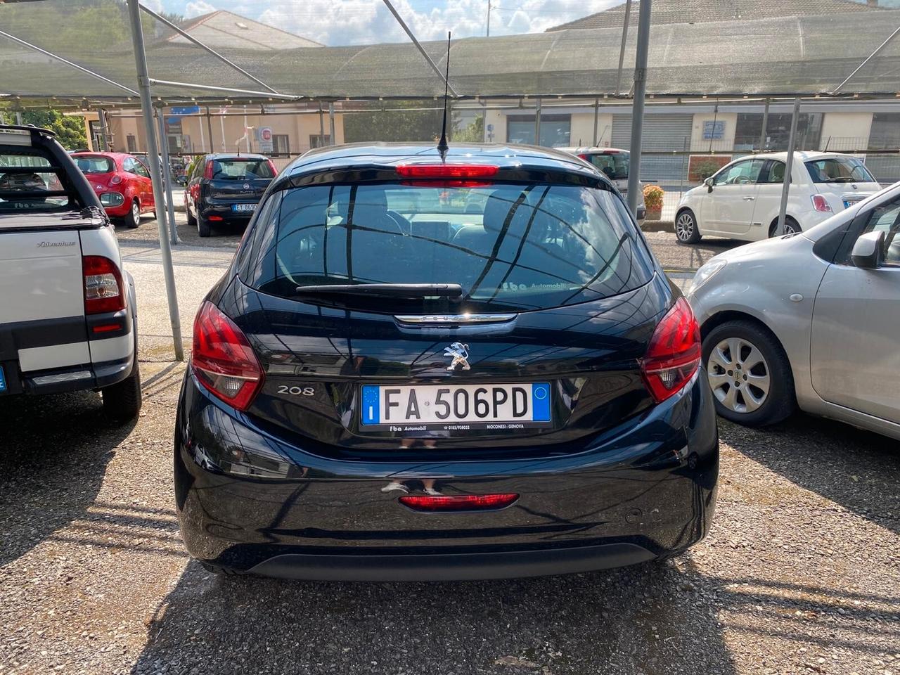 Peugeot 208 PureTech 82 5 porte Allure