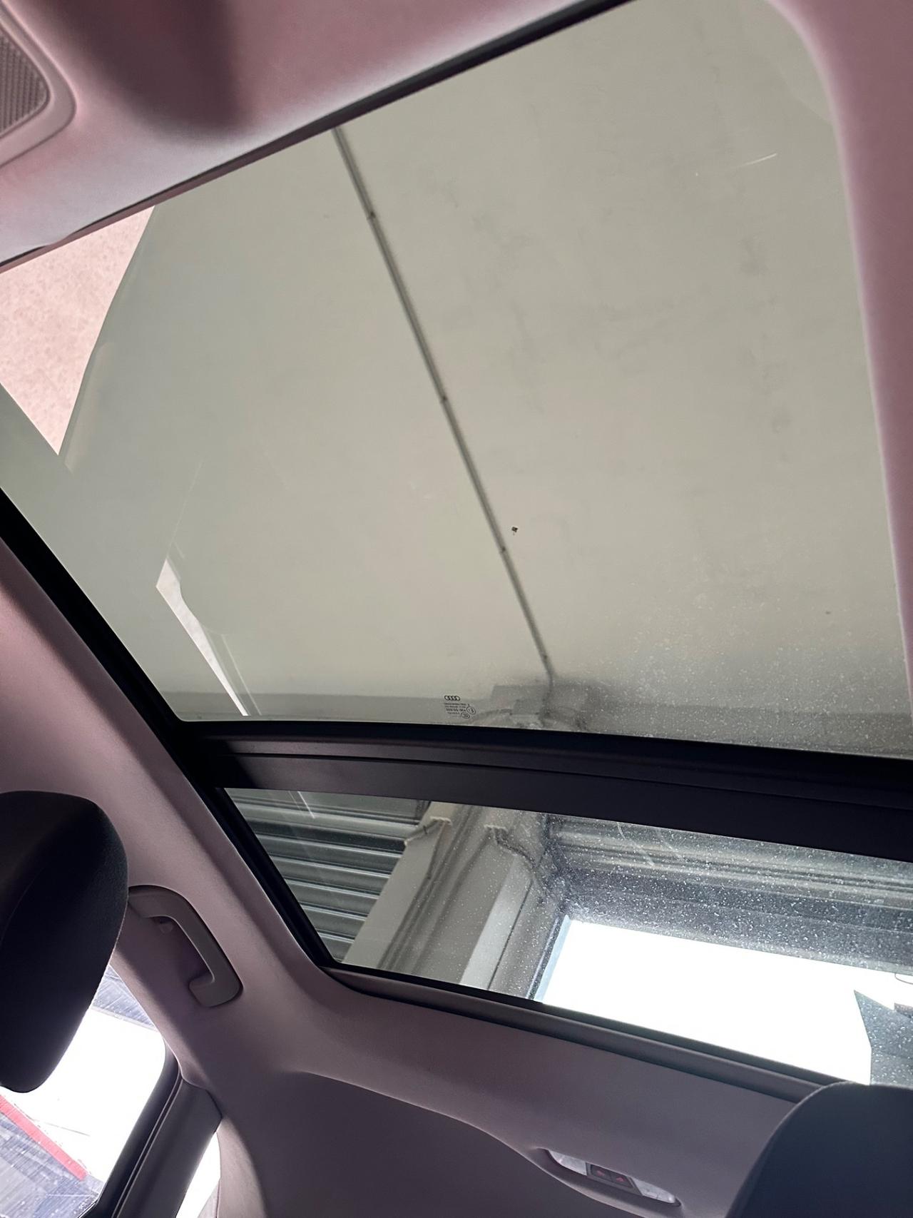 Audi Q3 2.0 TDI 140cv S Line - TETTO APRIBILE