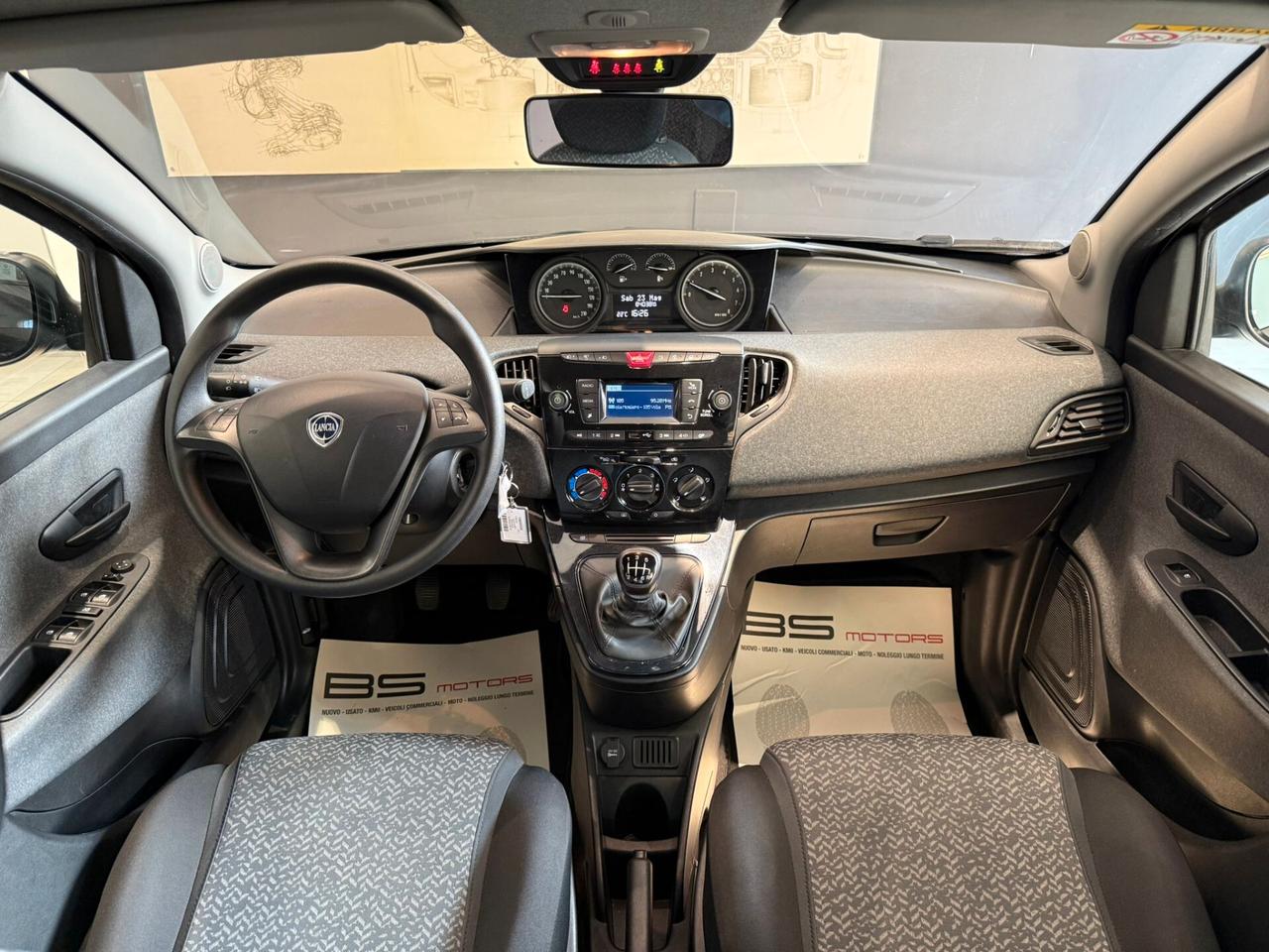Lancia Ypsilon 1.0 FireFly 5 porte S&S Hybrid Silver Plus
