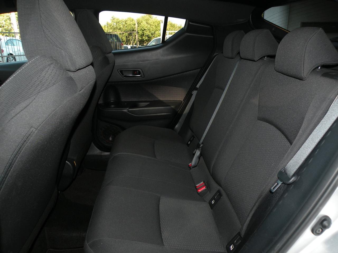 TOYOTA C-HR 1.8 Hybrid E-CVT Lounge 2019