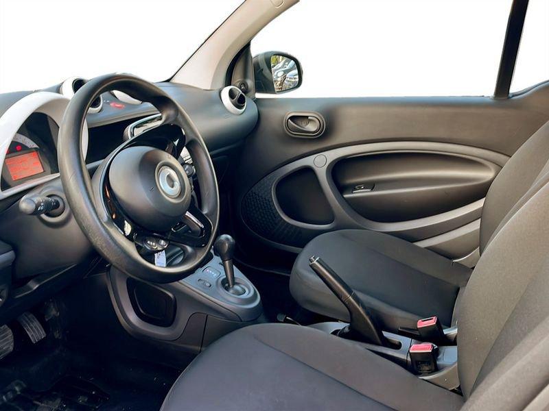 smart fortwo fortwo 70 1.0 twinamic Youngster