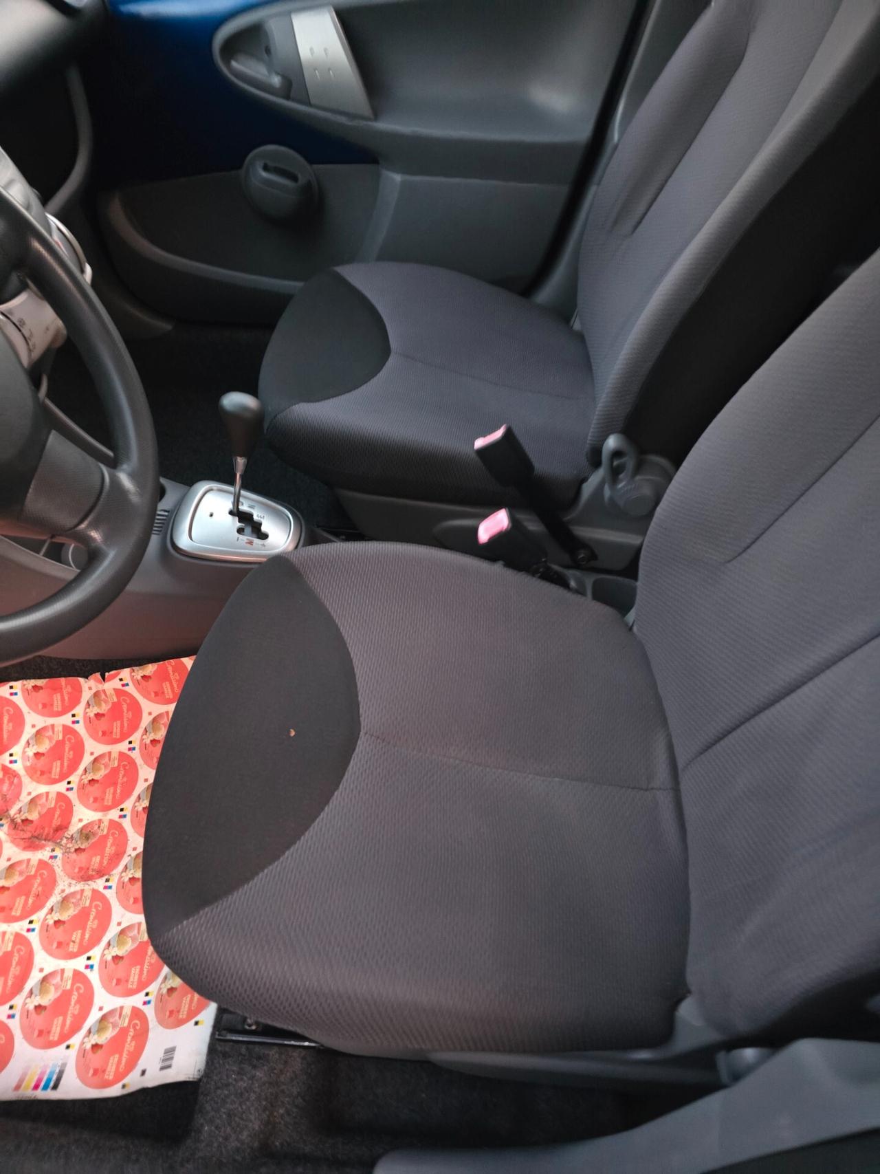 Toyota Aygo 1.0 12V VVT-i 5 porte Sound AUTOMATICA