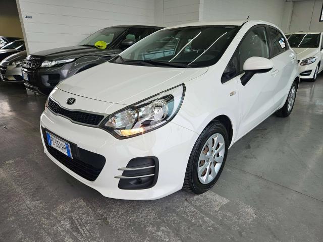 Kia Rio 5p 1.1 crdi Active EURO 6 / NEOPATENTATI