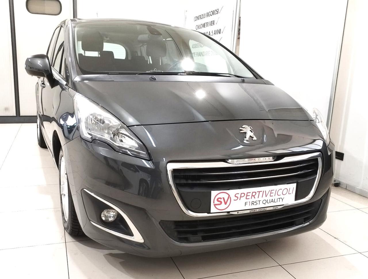 Peugeot 5008 Active 1.6 HDI 115cv 7 Posti