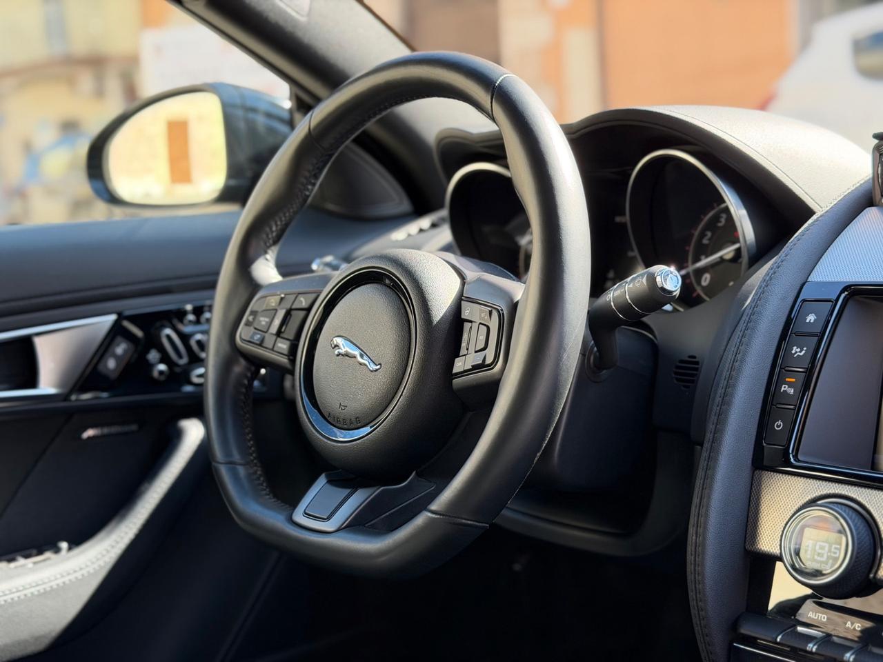 Jaguar F-Type 3.0 V6 COUPE 340 CV MANUALE