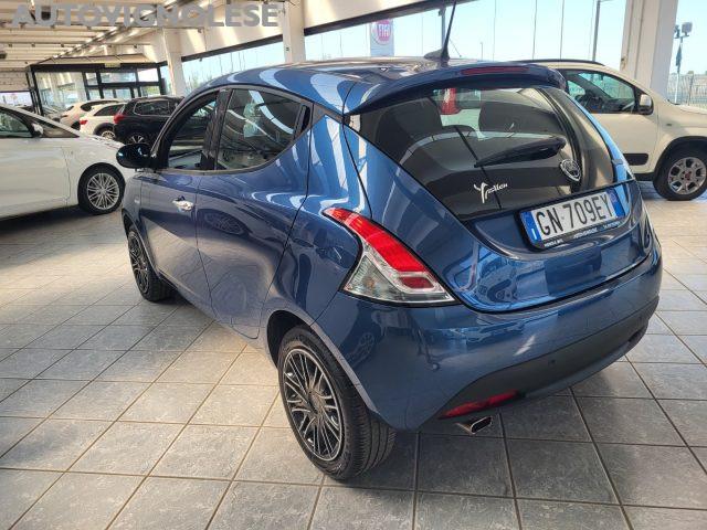 LANCIA Ypsilon 1.0 FireFly 5 porte Hybrid Gold-5 posti-fendi-Sens