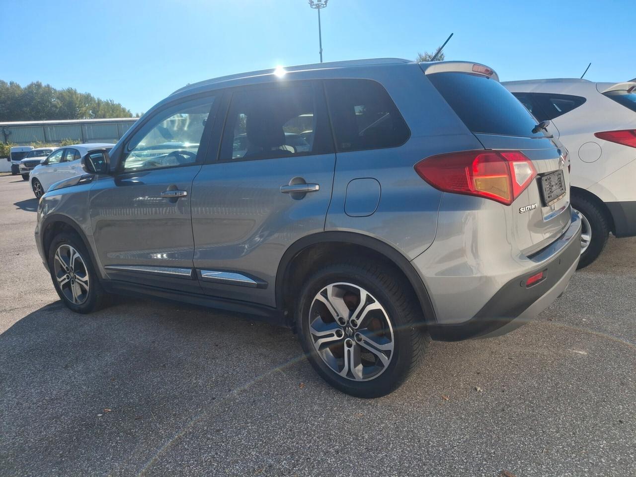 Suzuki Vitara 1.6 DDiS V-Cool-2x4-EURO6b-PERFETTA-