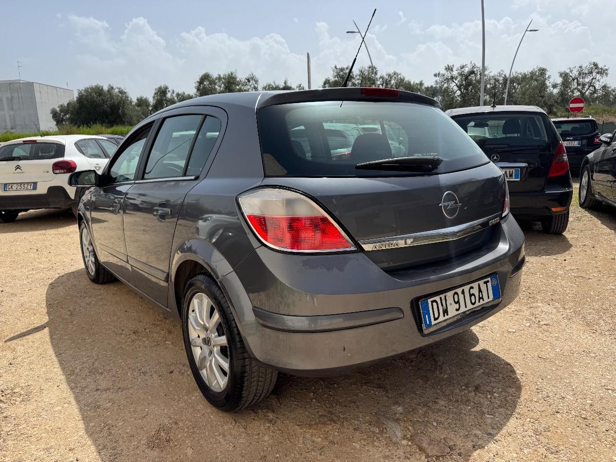 OPEL ASTRA 1.7 CDTI 101 CV 5p. Cosmo