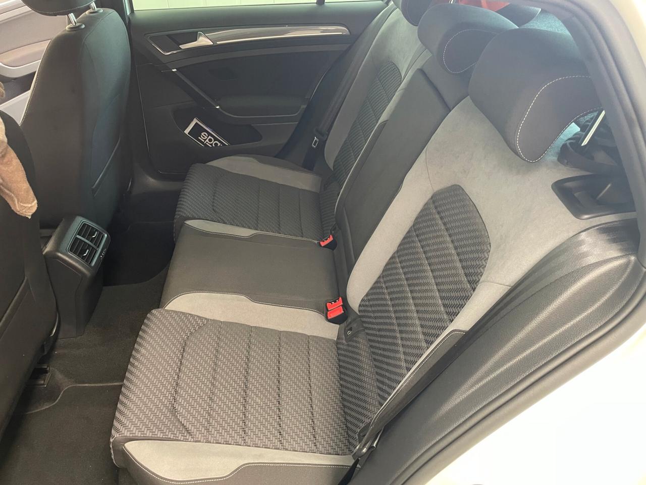 Volkswagen Golf 2.0 TDI 150CV DSG 5p. Sport Rline