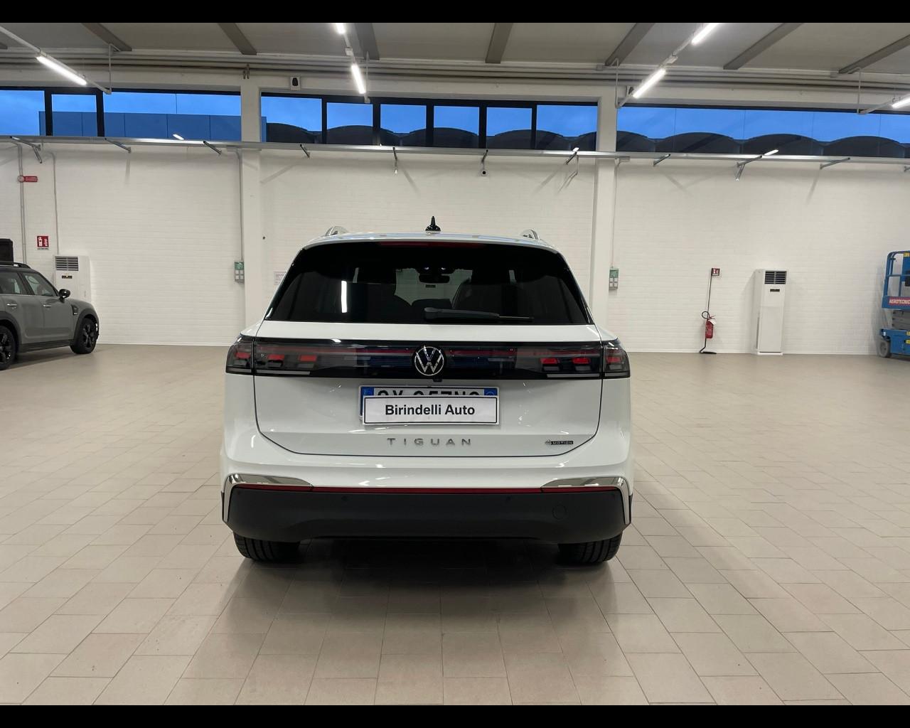 VOLKSWAGEN Tiguan 3ª serie - Tiguan 2.0 TDI 193 CV DSG 4MOTION Elegance