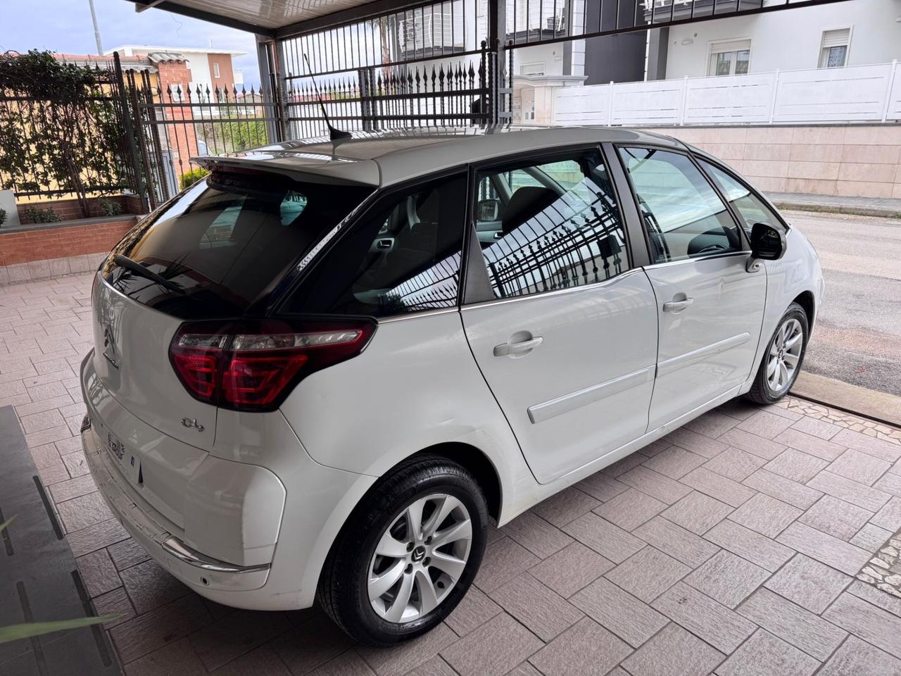 Citroen C4 Picasso 1.6 HDi 110 FAP Exclusive