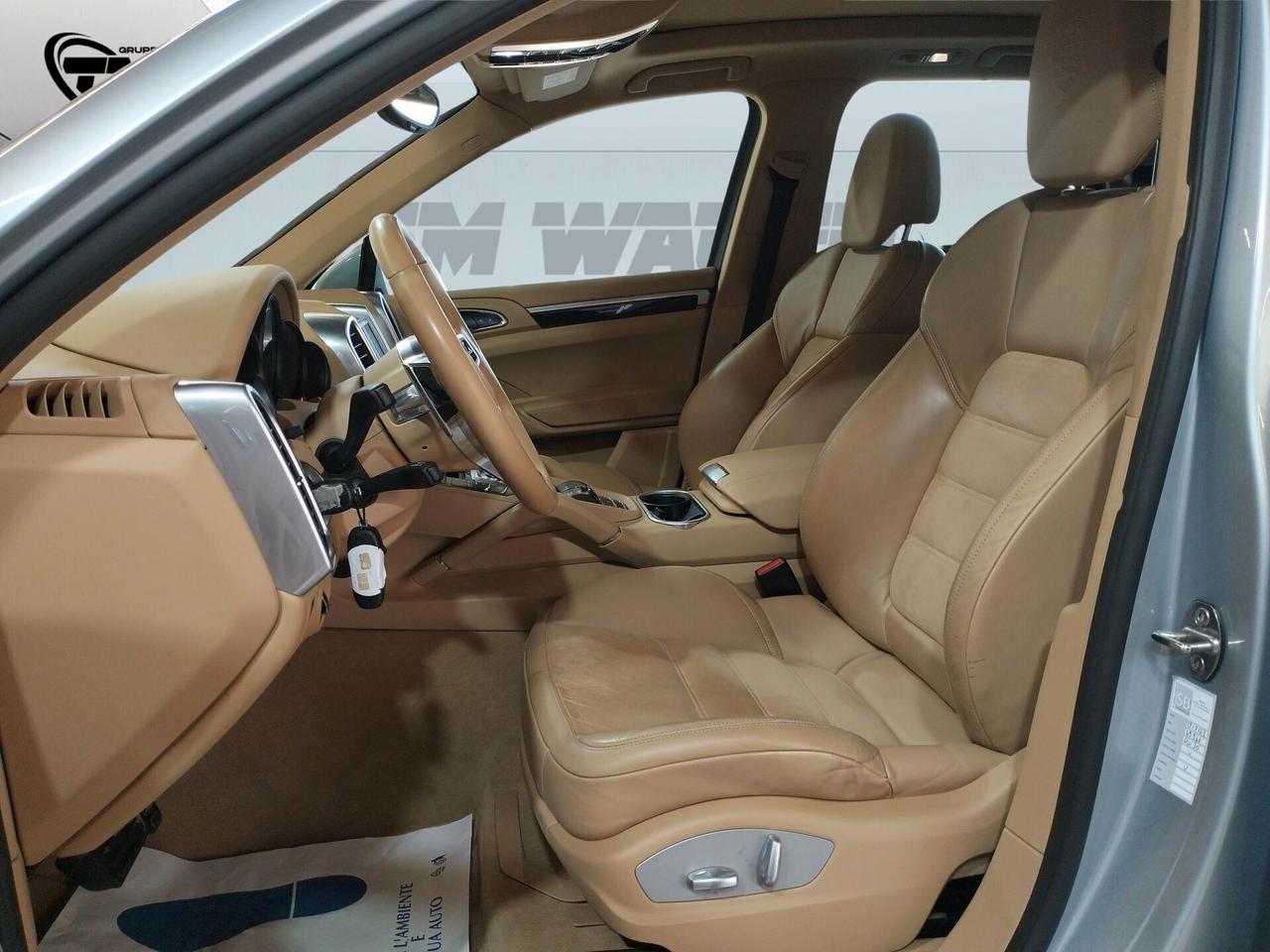 Porsche Cayenne 3.0 Platinum Edition tiptronic