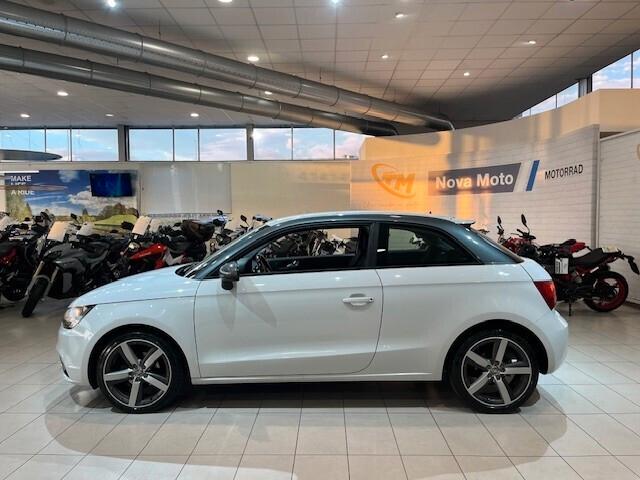 Audi A1 1.6 tdi Attraction 90cv *NEOPATENTATI*